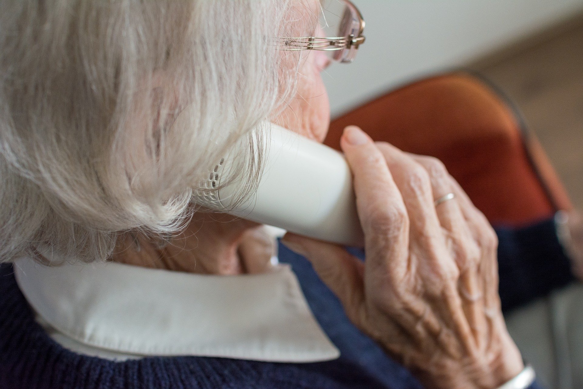 Best Home Phones For Seniors